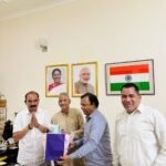 अल्मोड़ा के मासी क्षेत्र में शिक्षा, स्वास्थ्य और सड़क सुधार के लिए राज्यमंत्री अजय टम्टा से मिले समाजसेवी देव सिंह रावत