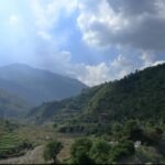 उत्तराखंड में मौसम ने ली करवट: 7 जिलों में ऑरेंज अलर्ट, 60 किमी/घंटा की रफ्तार से चलेंगे तूफान, ऊंची चोटियों पर बर्फबारी के आसार
